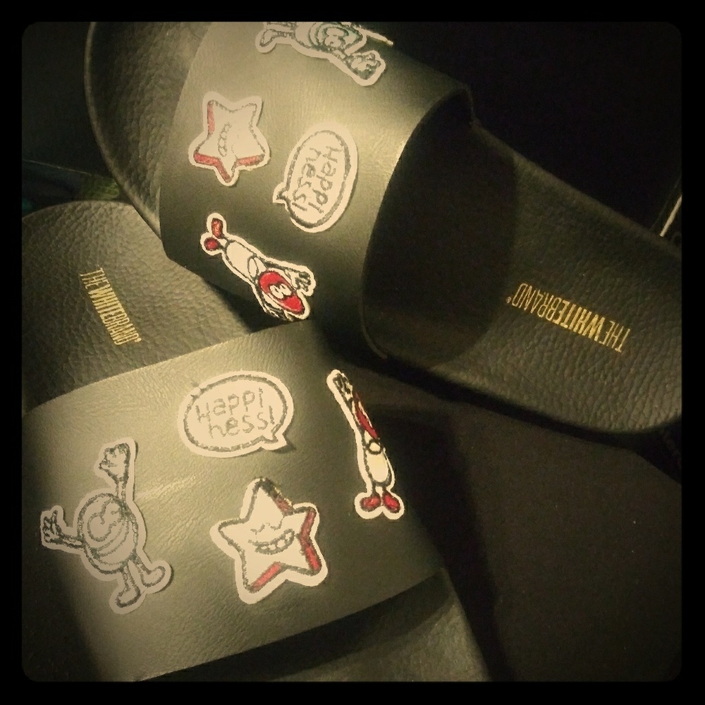 Iconic banded slippers